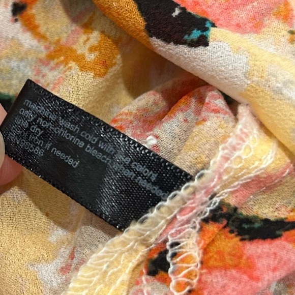 The Limited Sleeveless Top Semi-Sheer Chiffon Orange Floral Blouse Shirt Size S - Picture 5 of 7